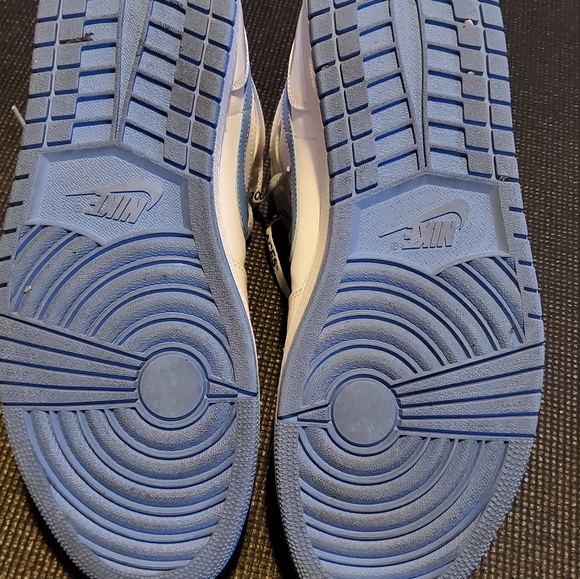 FLAAH SALE 💯Retro 1 mid - Picture 5 of 6